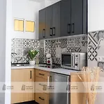 522 Iris Estudio - Cerca De Bares, Restaurantes Y Tiendas - A 10 Minutos De La Playa Caminando *